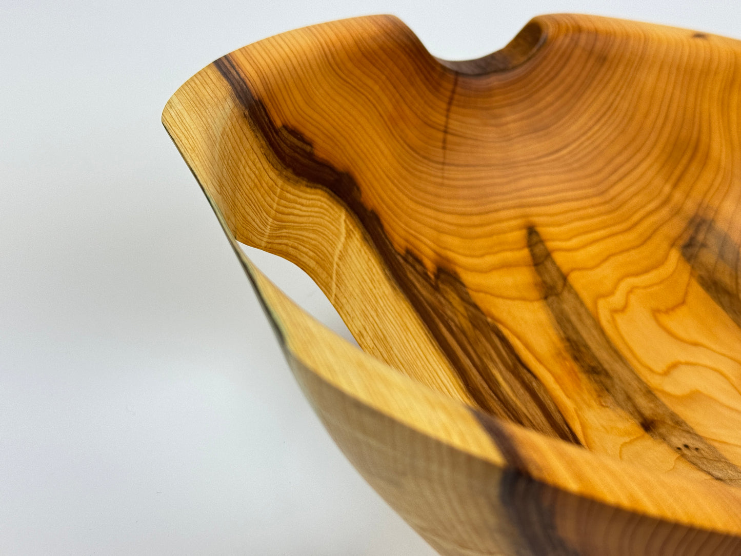 Truro Yew bowl - 23cm