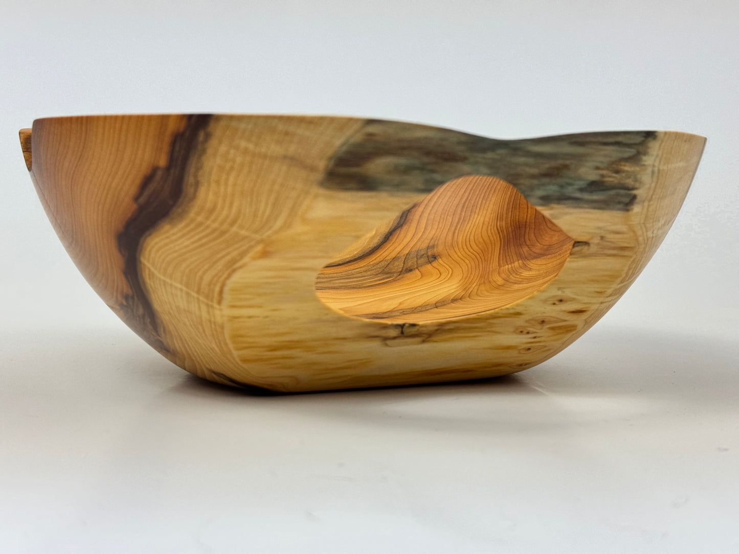 Truro Yew bowl - 23cm