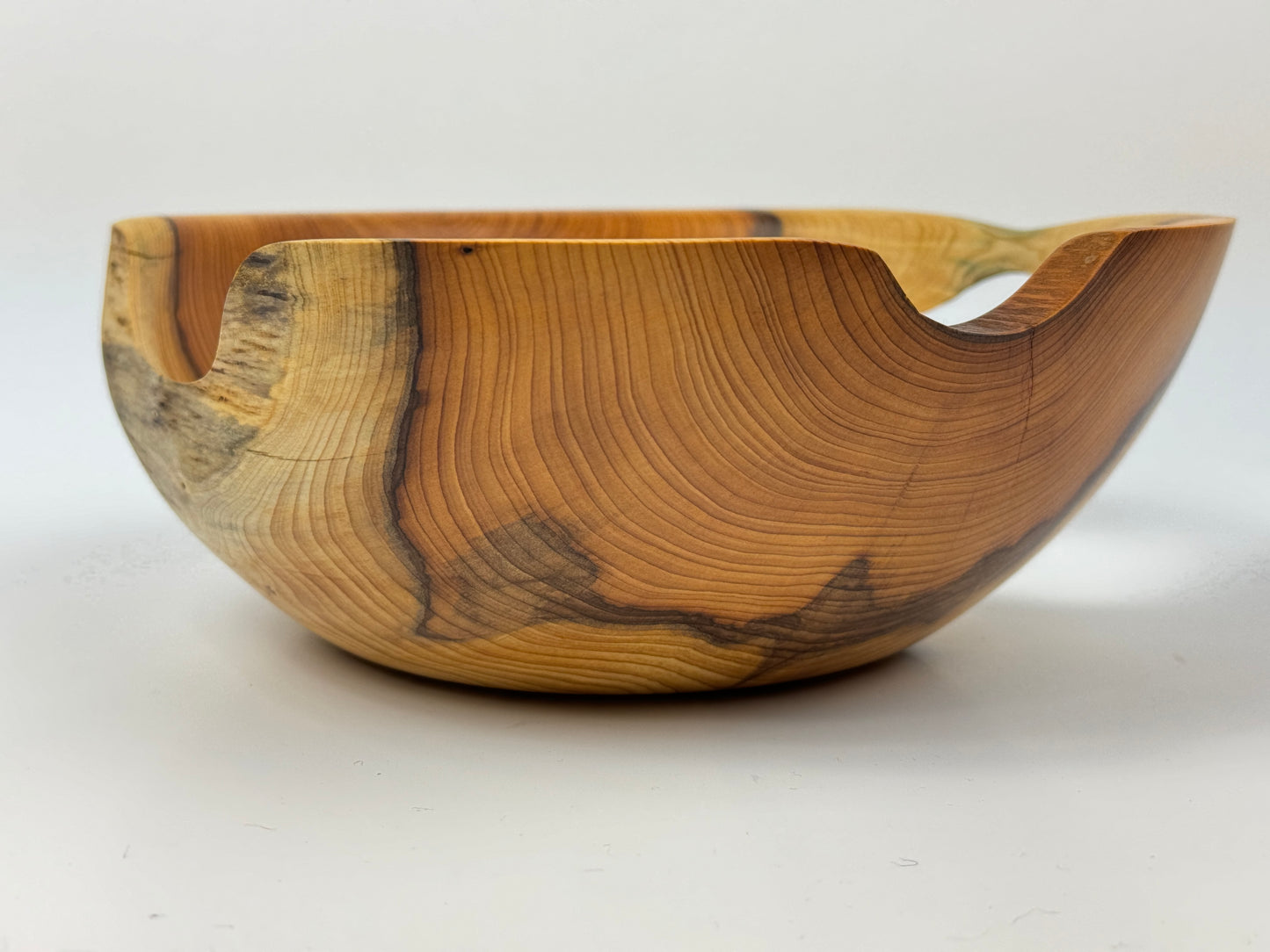 Truro Yew bowl - 23cm