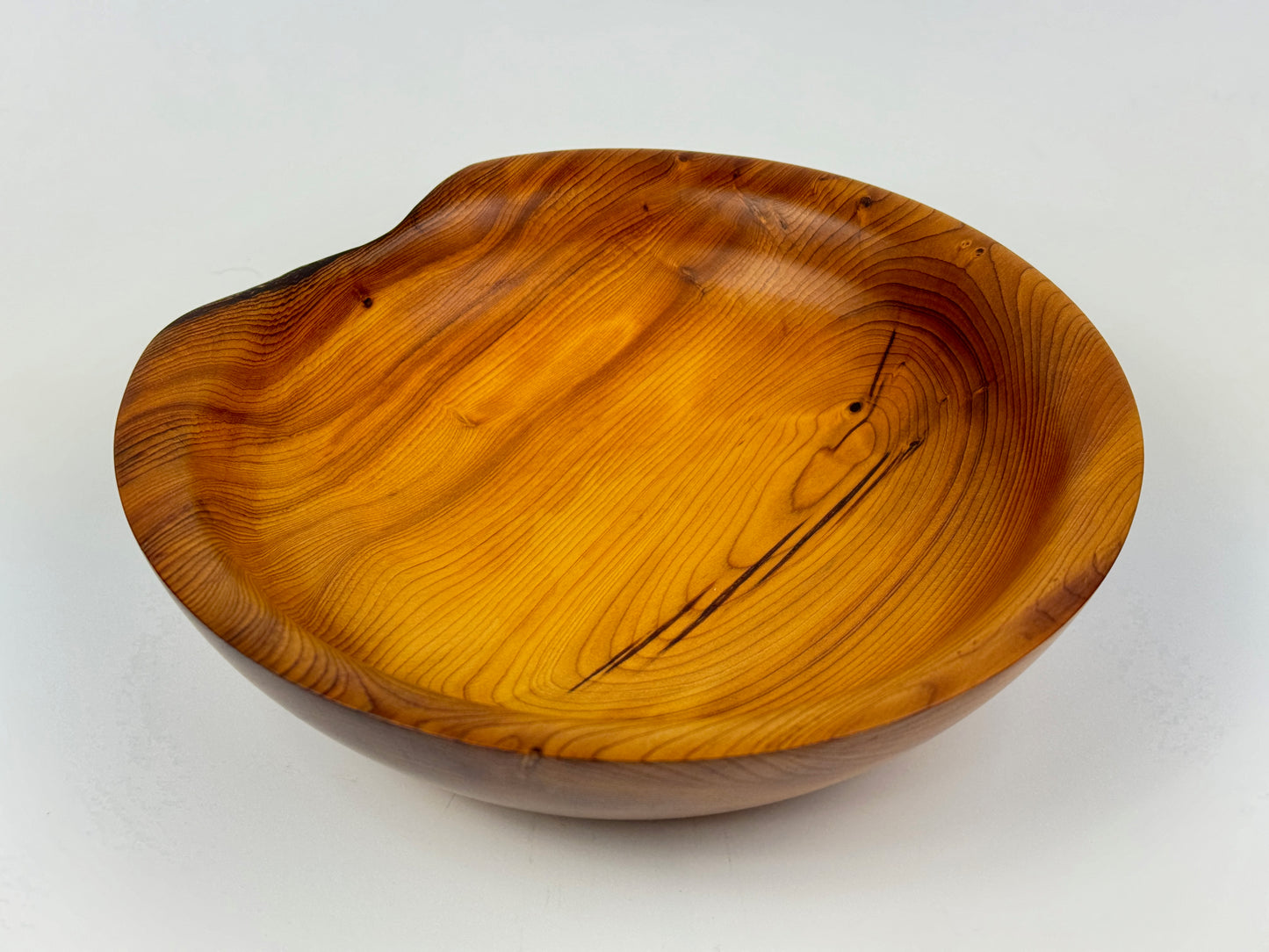 Truro Yew bowl - 21.5cm