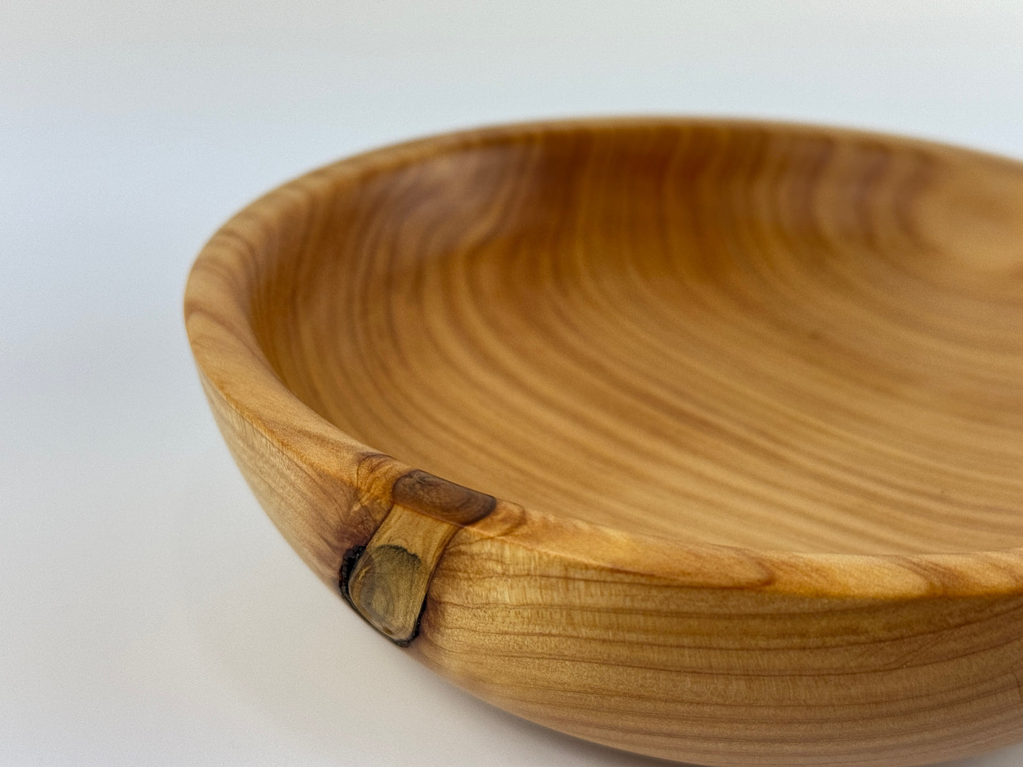 Cornish Macrocarpa bowl - 17cm
