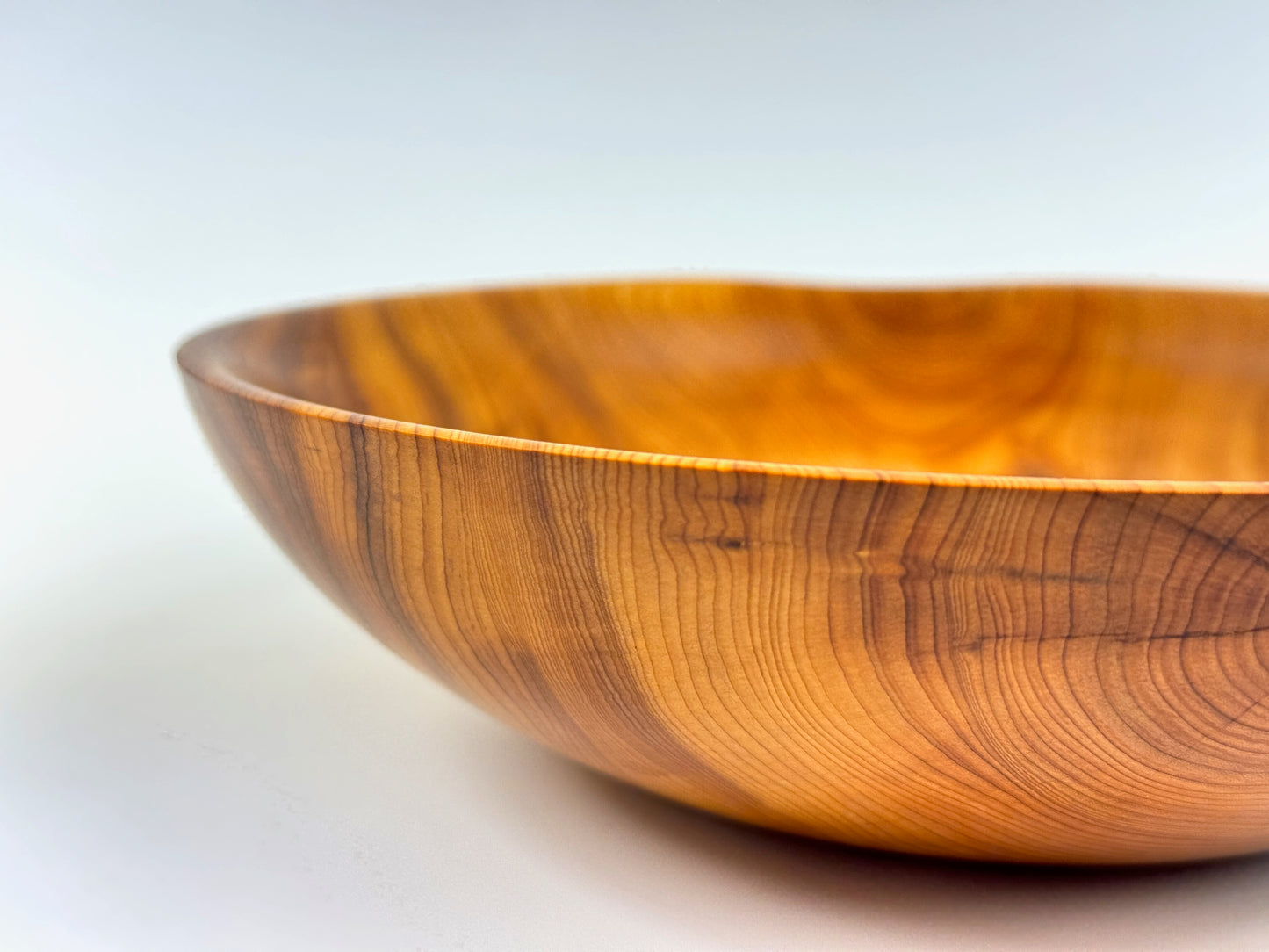 Truro Yew bowl - 21cm