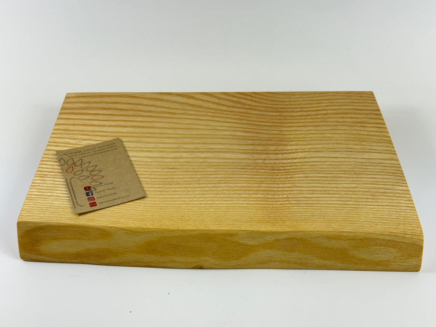Cornish Ash 30 x 20cm cutting board