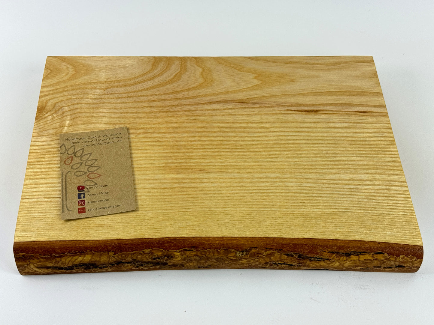 Cornish Ash 30 x 20cm cutting board