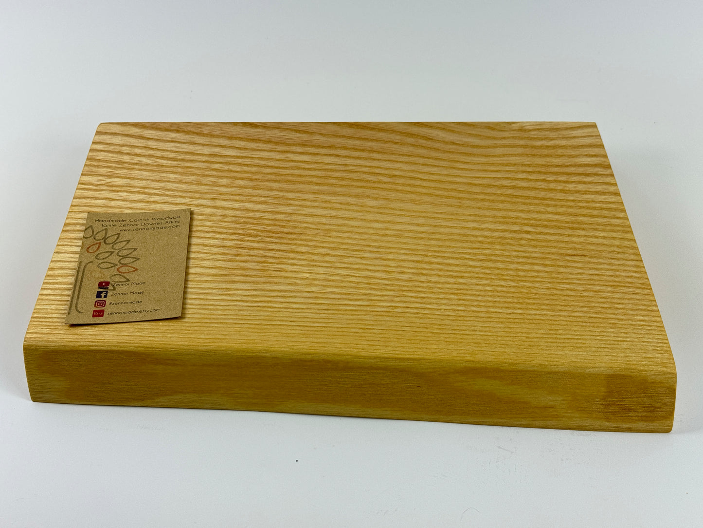 Cornish Ash 30 x 20cm cutting board