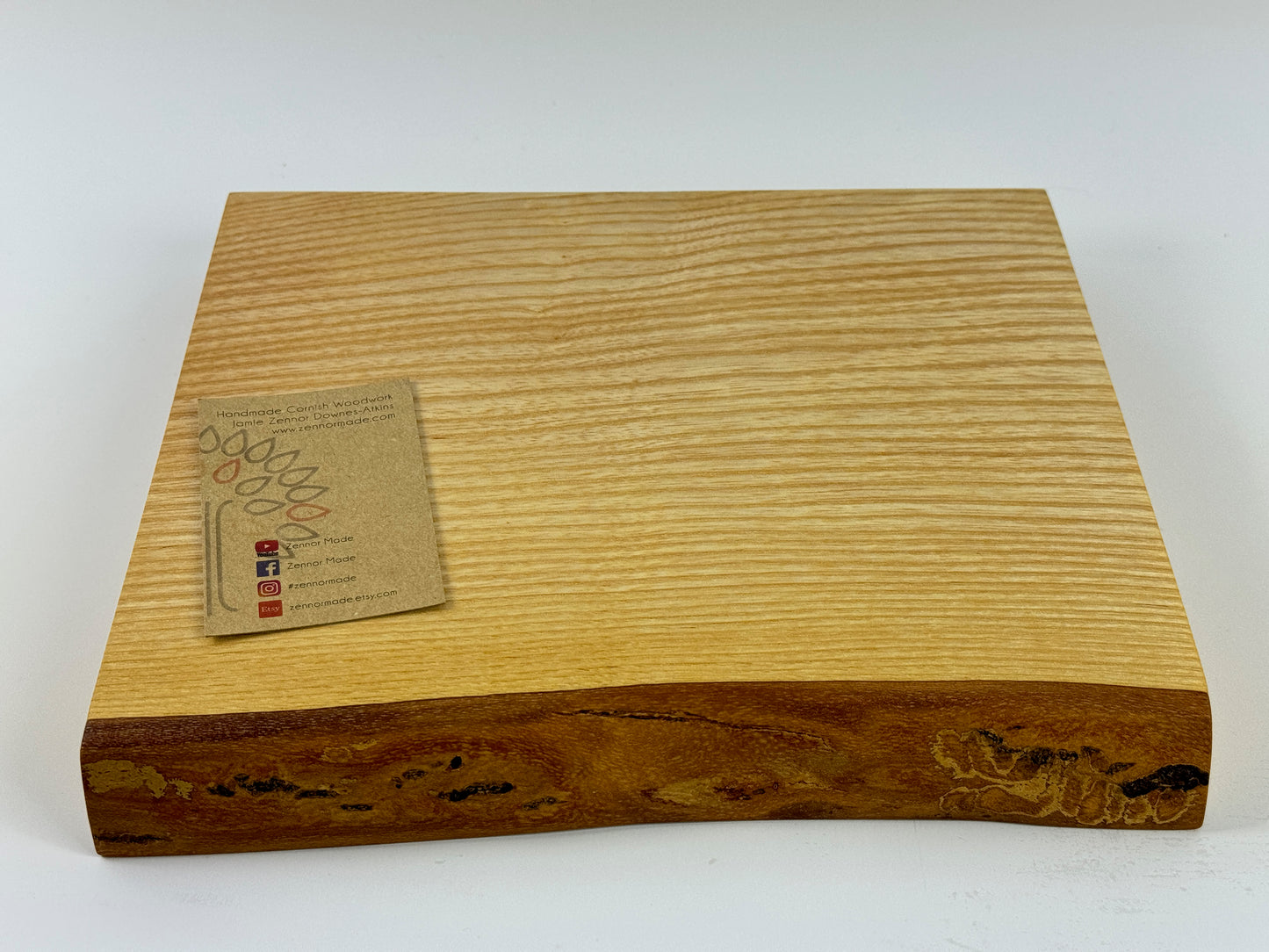 Cornish Ash 25 x 21cm cutting board