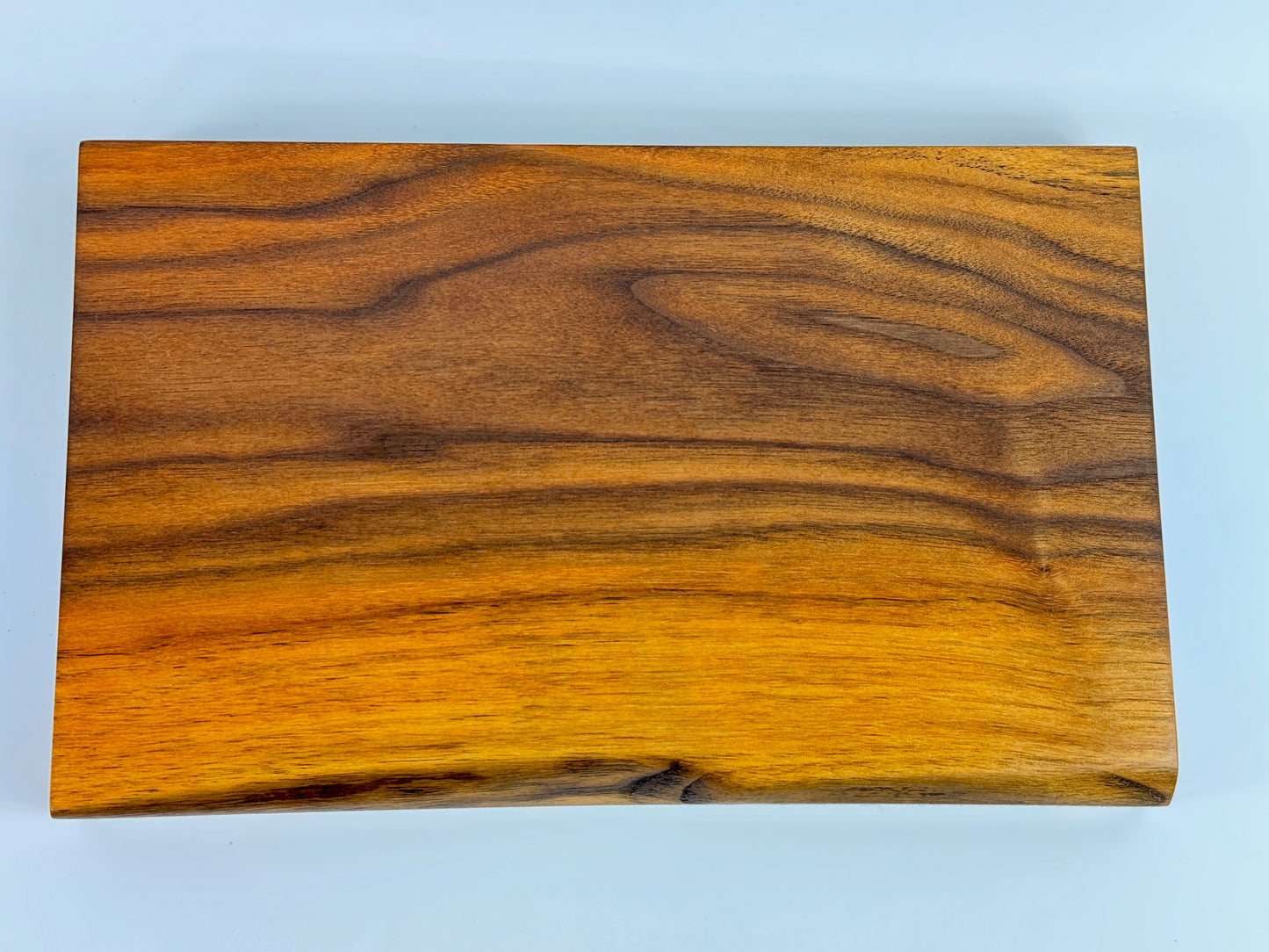 Walnut Chopping board 29 x 18cm