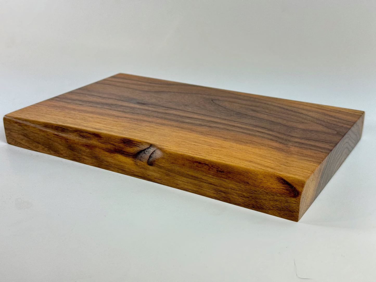 Walnut Chopping board 29 x 18cm