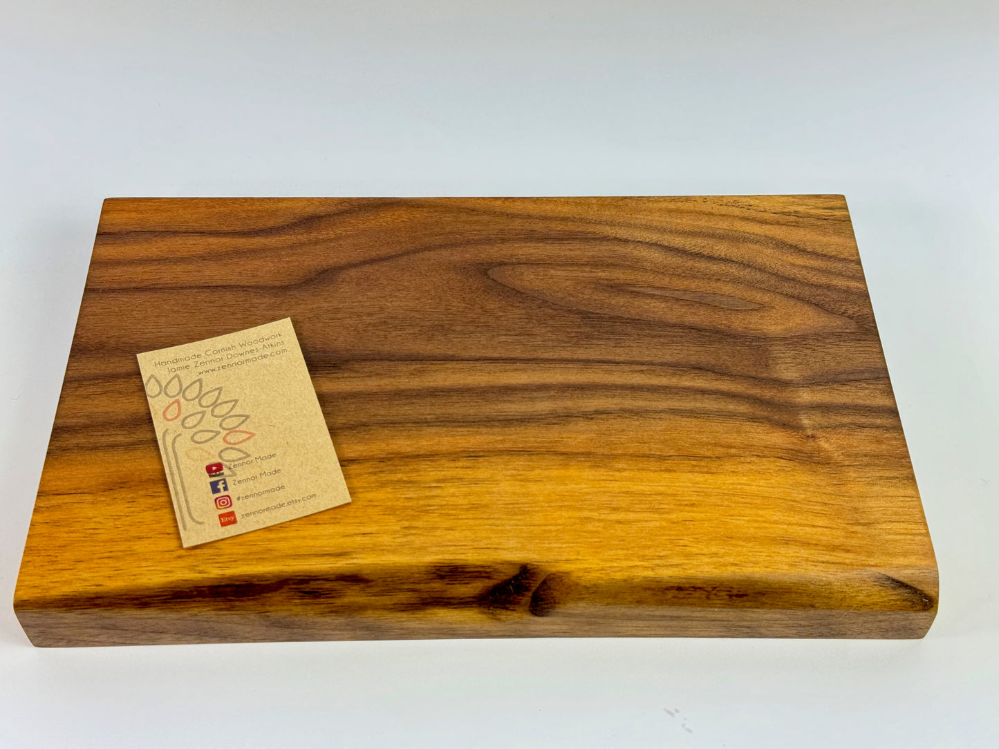 Walnut Chopping board 29 x 18cm