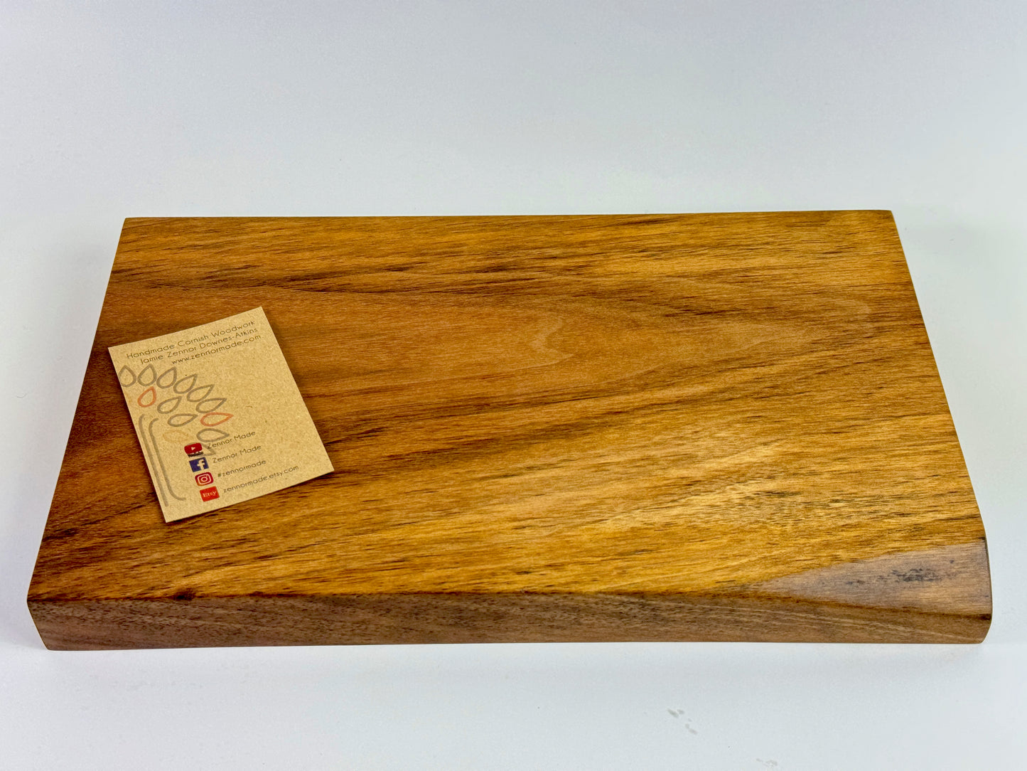 Walnut Chopping board 29 x 18cm