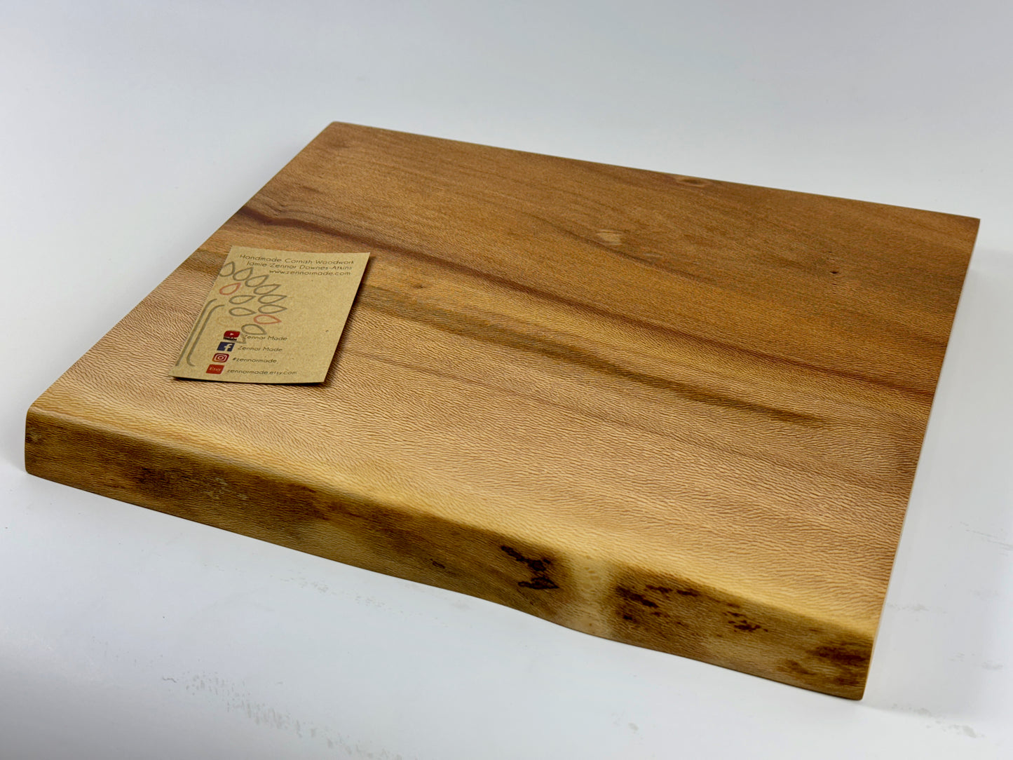 London Plane 28 x 24cm Chopping Board