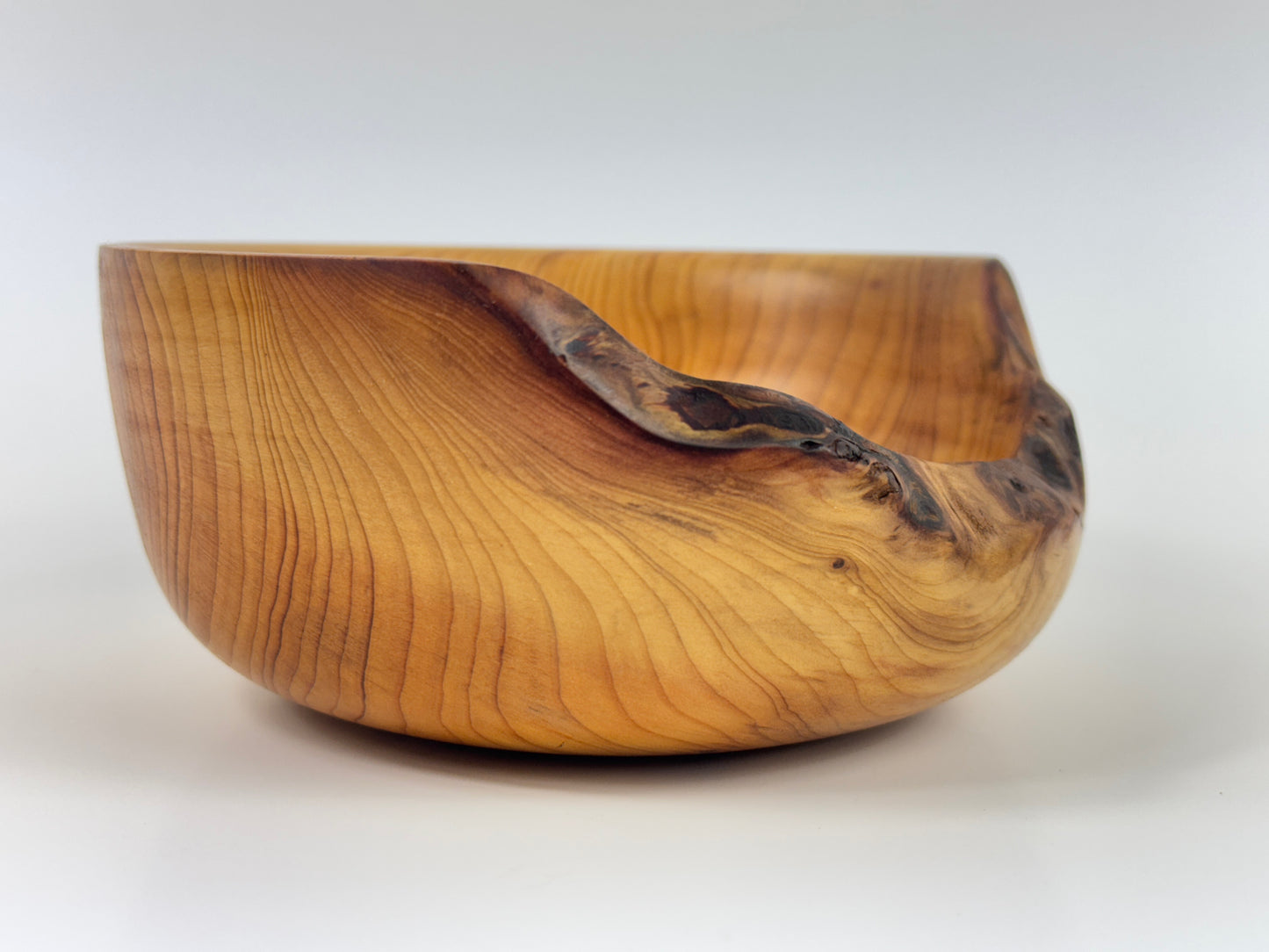 Cornish Yew bowl 15cm