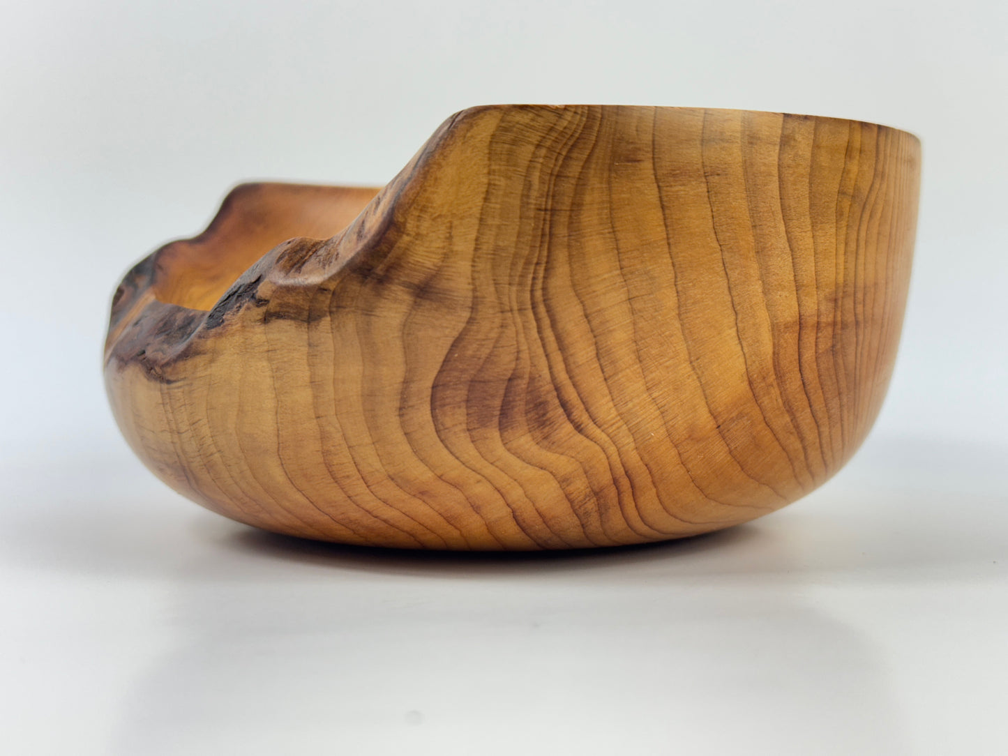 Cornish Yew bowl 15cm