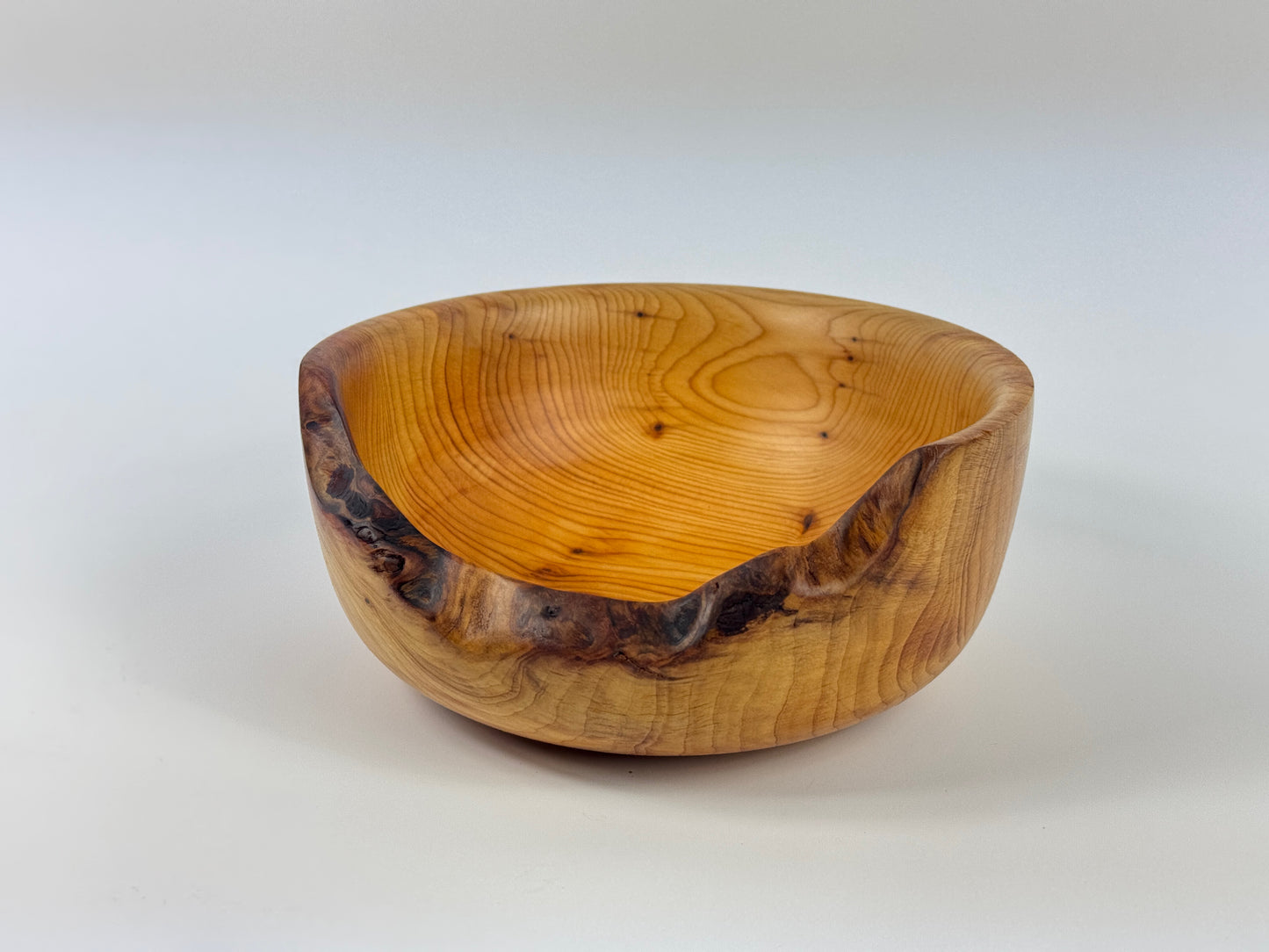 Cornish Yew bowl 15cm