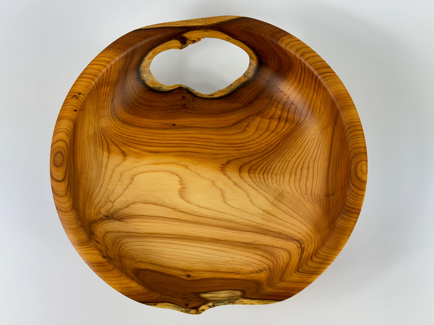 Truro Yew bowl - 20cm