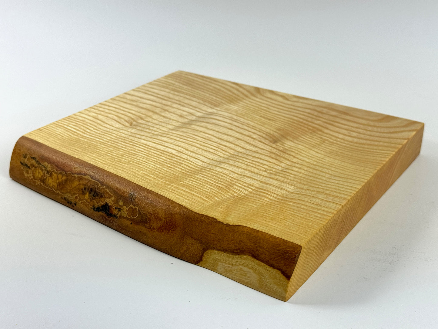 Cornish Ash 25 x 23cm cutting board