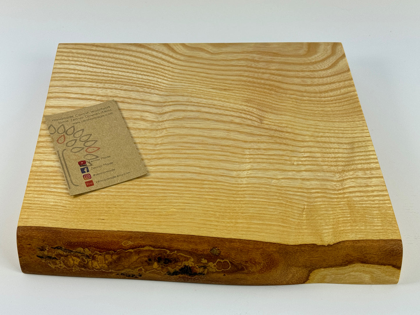 Cornish Ash 25 x 23cm cutting board