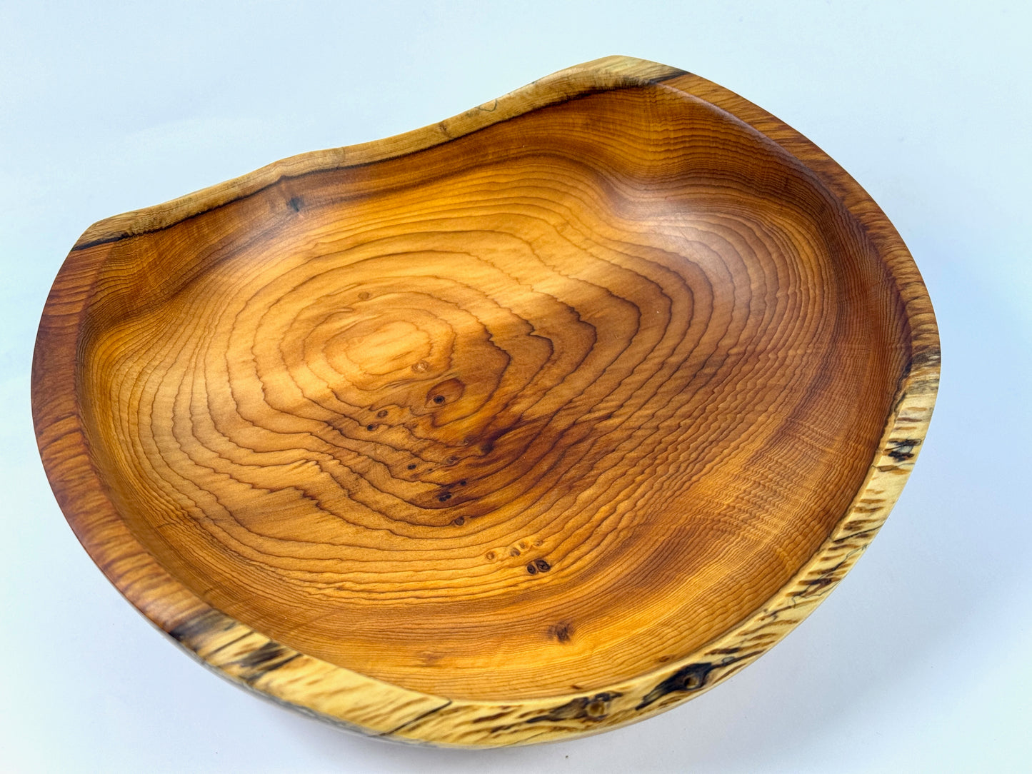 Cornish Yew bowl 18.5 cm