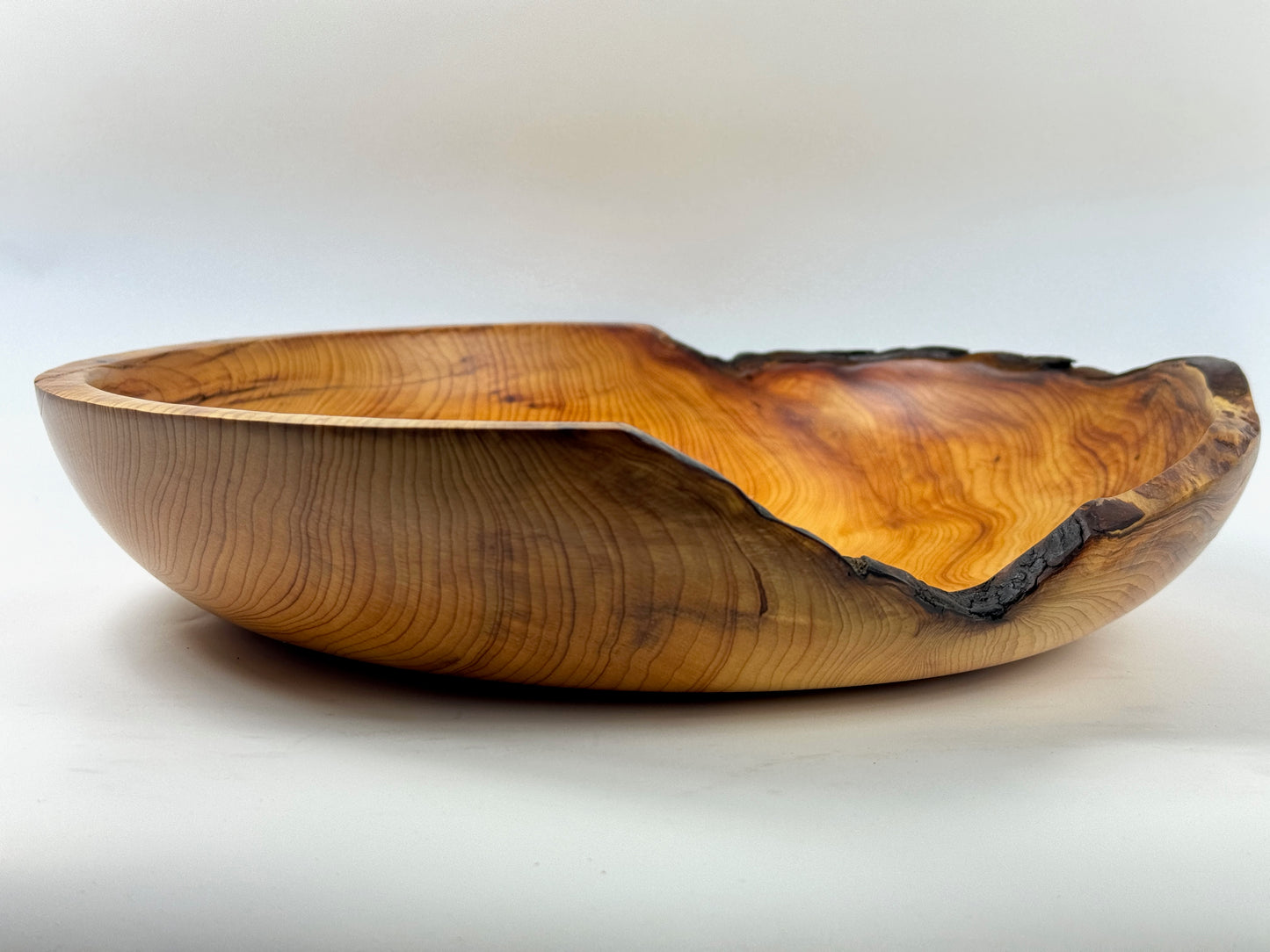 Cornish Yew bowl 32 cm