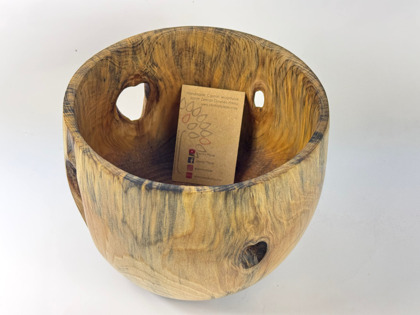 Porkellis Monkeypuzzle Bowl no 4 - 18cm