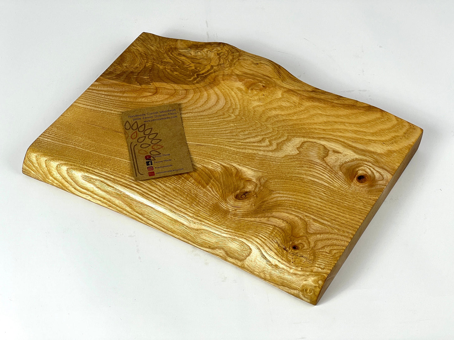Cornish Ash 30 x 23cm cutting board