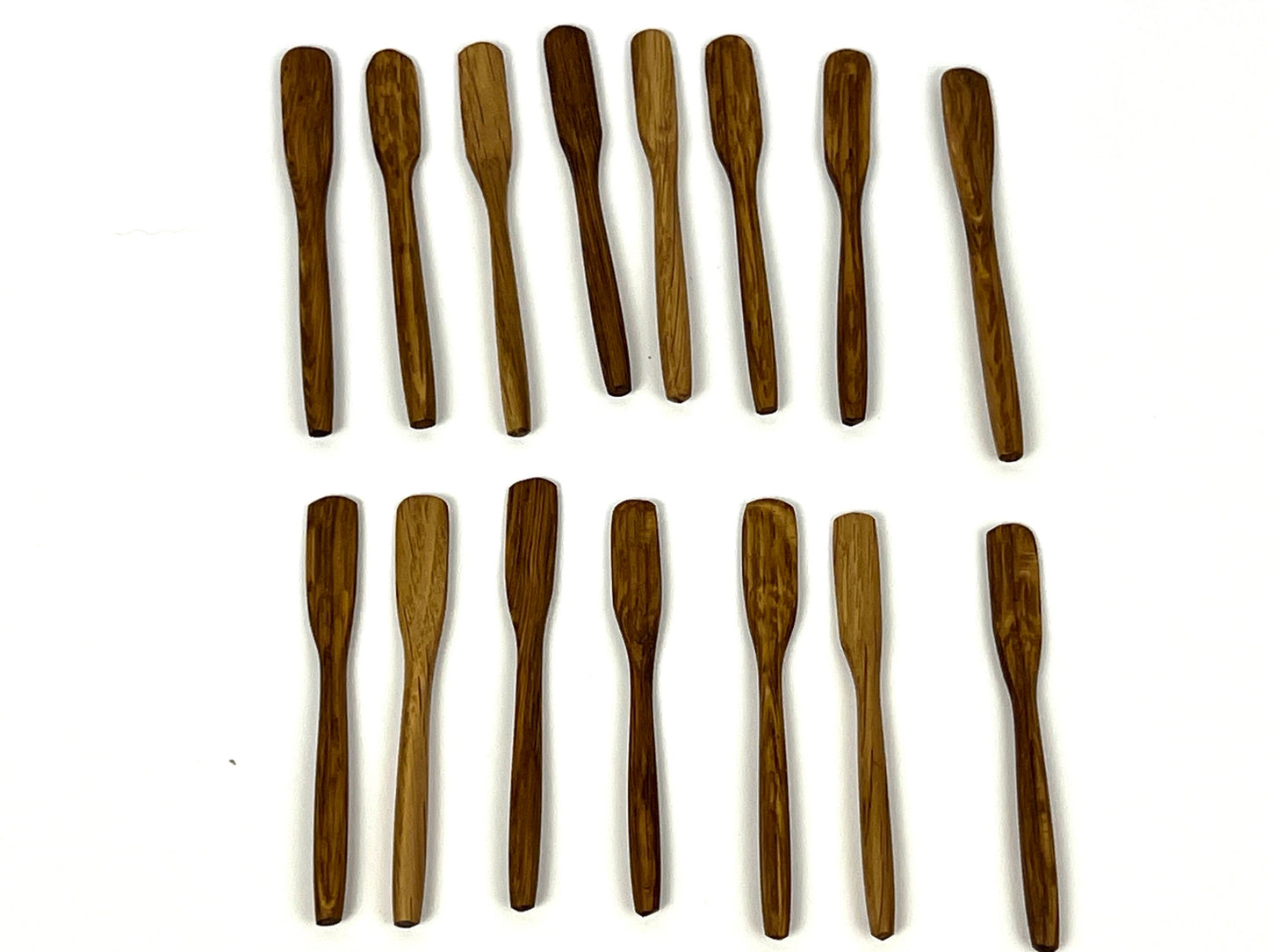 Small wooden cosmetics spatula applicator